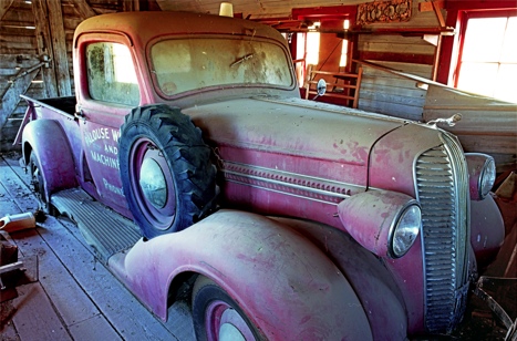 Palouse truck, Palouse wheat field, 1937 Dodge pickup, Palouse farm, Jeff King Photography, Palouse
