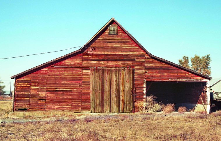 Waterville Plateau, Waterville Plateau wheat farm, Waterville Plateau barn, Kodak Ektar 100, Mamiya 645, Jeff King Photography