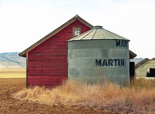 Waterville WA, Waterville Plateau, Waterville Wash., Waterville wheat farm, Douglas WA, Douglas Wash., Mamiya 645 Pro, Kodak Portra 400, Jeff King Photography