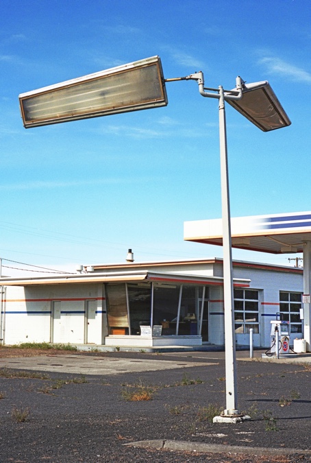 Palouse gas station, Lind WA, Lind Wash., Kodak Portra 400, Mamiya 645, Jeff King Photography