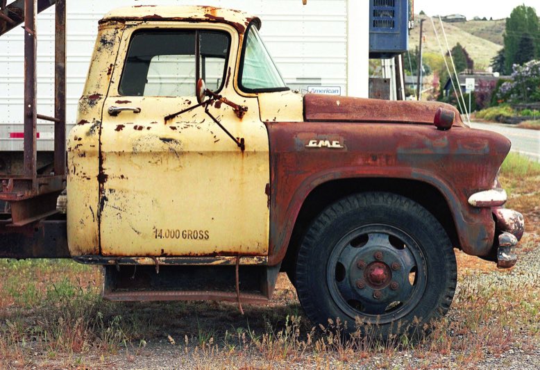 East Wenatchee Wash., East Wenatchee WA, Wenatchee WA, Wenatchee Wash., GMC truck, Kodak Portra 400, Wenatchee Valley, Mamiya 645 Pro, Jeff King Photography