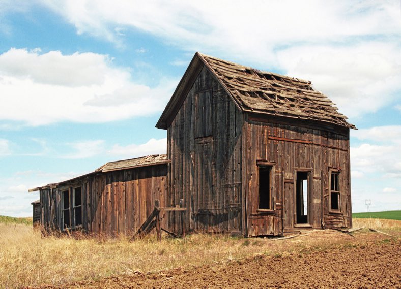Waterville Plateau, Waterville Wash., Waterville WA, Withrow WA, Withrow, Wash., Douglas WA, Douglas Wash., pioneer homestead, Waterville WA farm, Waterville Wash., farm, big sky country, Jeff King Photography, Kodak Portra 400, Mamiya 645 Pro 