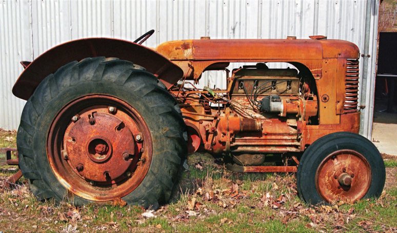Stutzman Ranch, Stutzman Fruit Ranch, Wenatchee apple orchard, Wenatchee apples, Wenatchee WA, Wenatchee Wash., Kodak Portra 400, Jeff King Photography, Mamiya 645 Pro, Vintage farm tractor