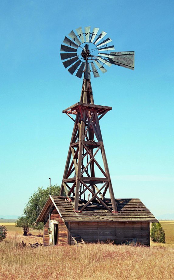 Waterville Plateau, Waterville Wash., Waterville WA, Waterville windmill, Waterville WA windmill, Waterville WA wheat farm, Waterville Wash. wheat farm, Kodak Ektar 100, Jeff King Photography, Mamiya 645 Pro