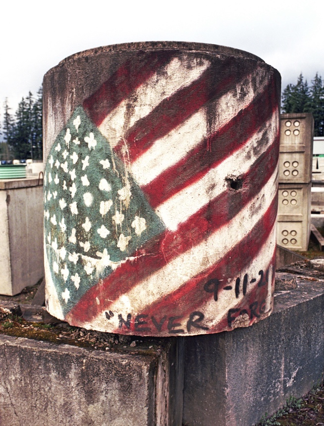 Arlington WA, Arlington Wash., 9/11 Memorial Sign, Spirit of America, Kodak Portra 400, Jeff King Photography, Mamiya 645
