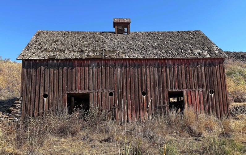 Waterville Plateau barn, Alstown WA, Alstown Wash., Alstown WA barn, Alstown Wash. barn, iPhone 16 Pro, Jeff King Photography