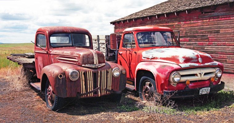 TwoFarmTrucks-Waterville Plateau-Jeff King Photography