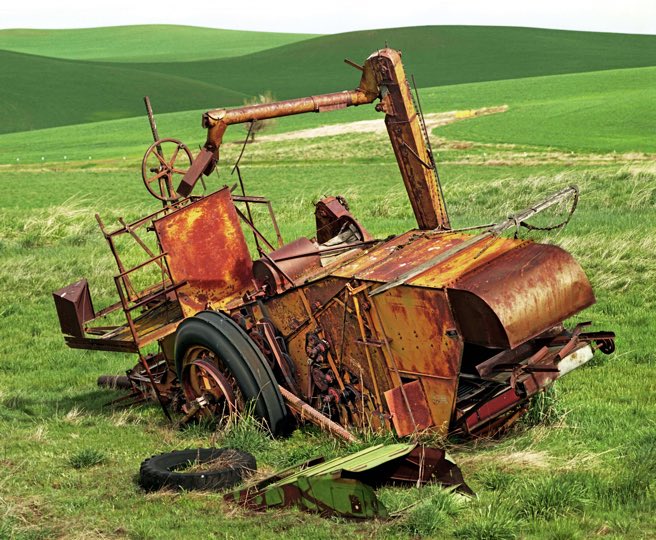 Farm combine, Farm combine in the Palouse, Palouse combine, Kodak Ektar 100