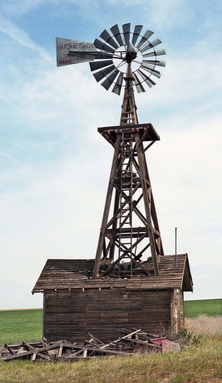 Waterville Plateau wheat farm, Waterville Plateau farm windmill, Waterville Wash., Douglas Wash., Kodak Portra 400, Mamiya 645, Jeff King Photography