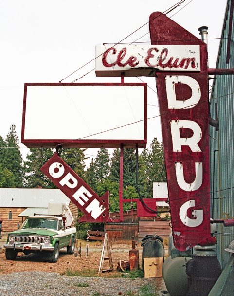 Cle Elum WA, Cle Elum Wash., Peoh Point, Cle Elum Drug, Koak Portra 400, Mamiya 645 Pro, Jeff King Photography