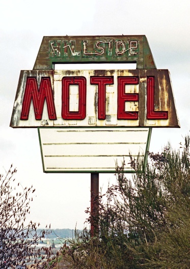 Hillsde Motel, motel sign, Covway WA, Mount Vernon WA, Conway Wash., Mount Vernon Wash., Kodak Portra 400, Kodak Portra 400 review, Mamiya 645 Pro, Jeff King Photography